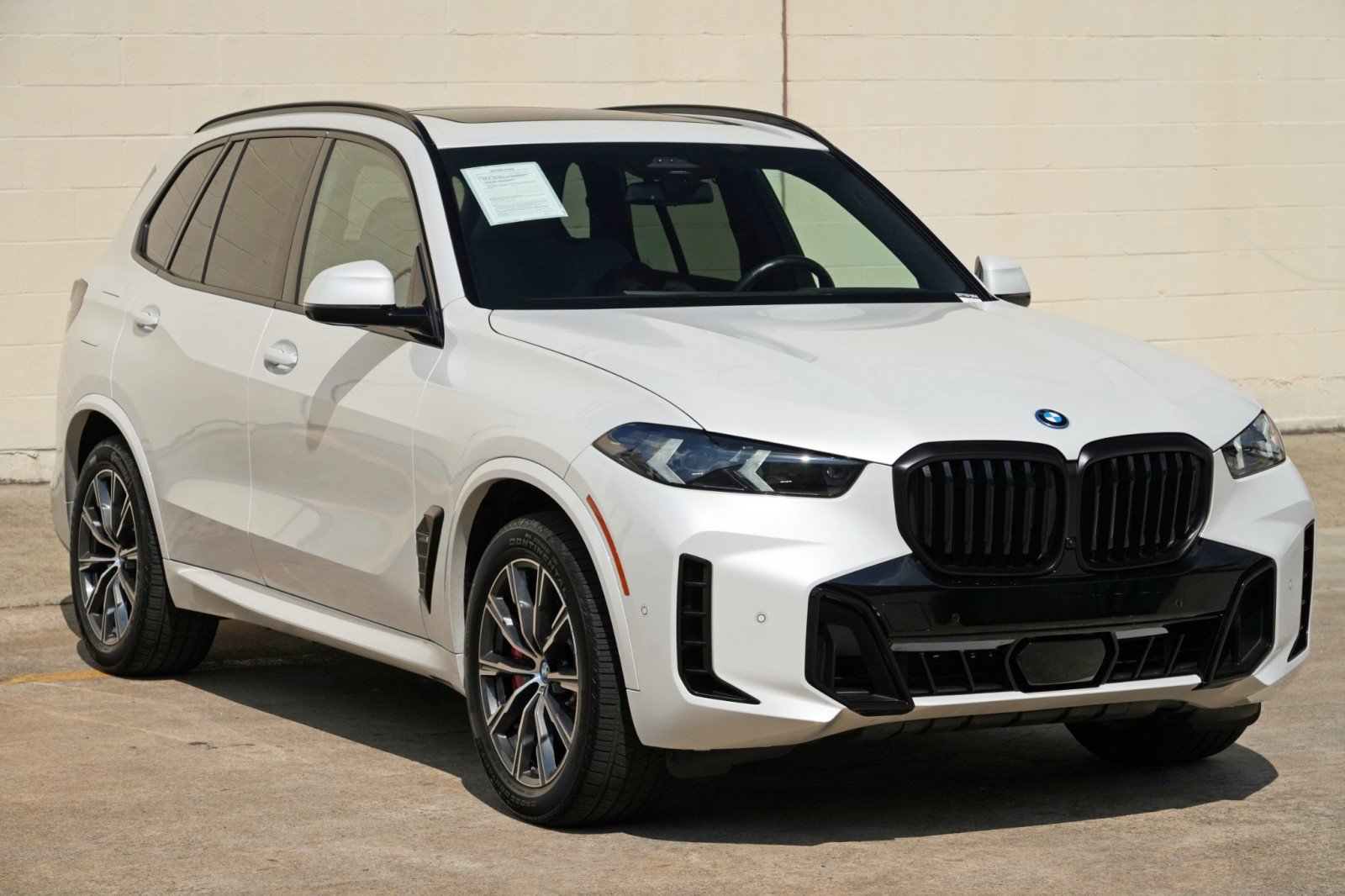 Used 2024 BMW X5 xDrive50e w/ M Sport Package AWD/4WD image 55