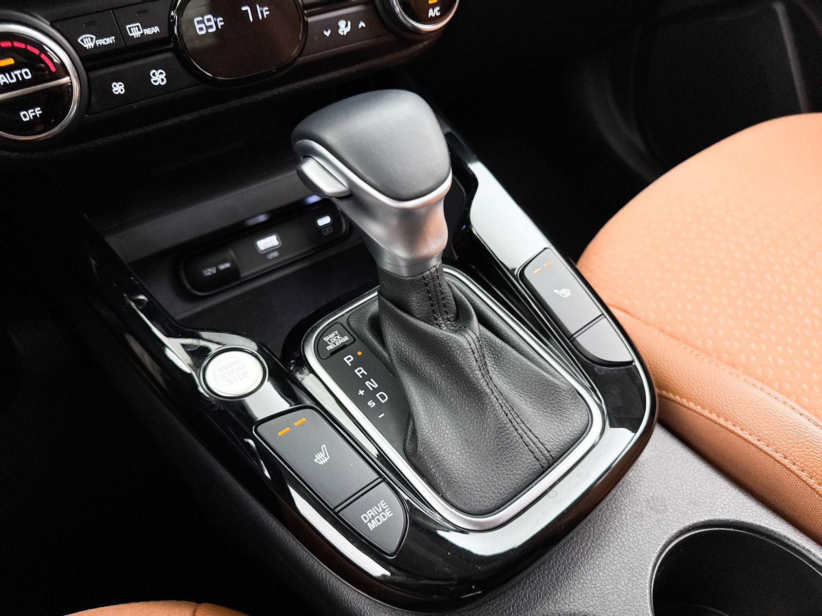 Certified 2025 Kia Soul EX FWD image 27