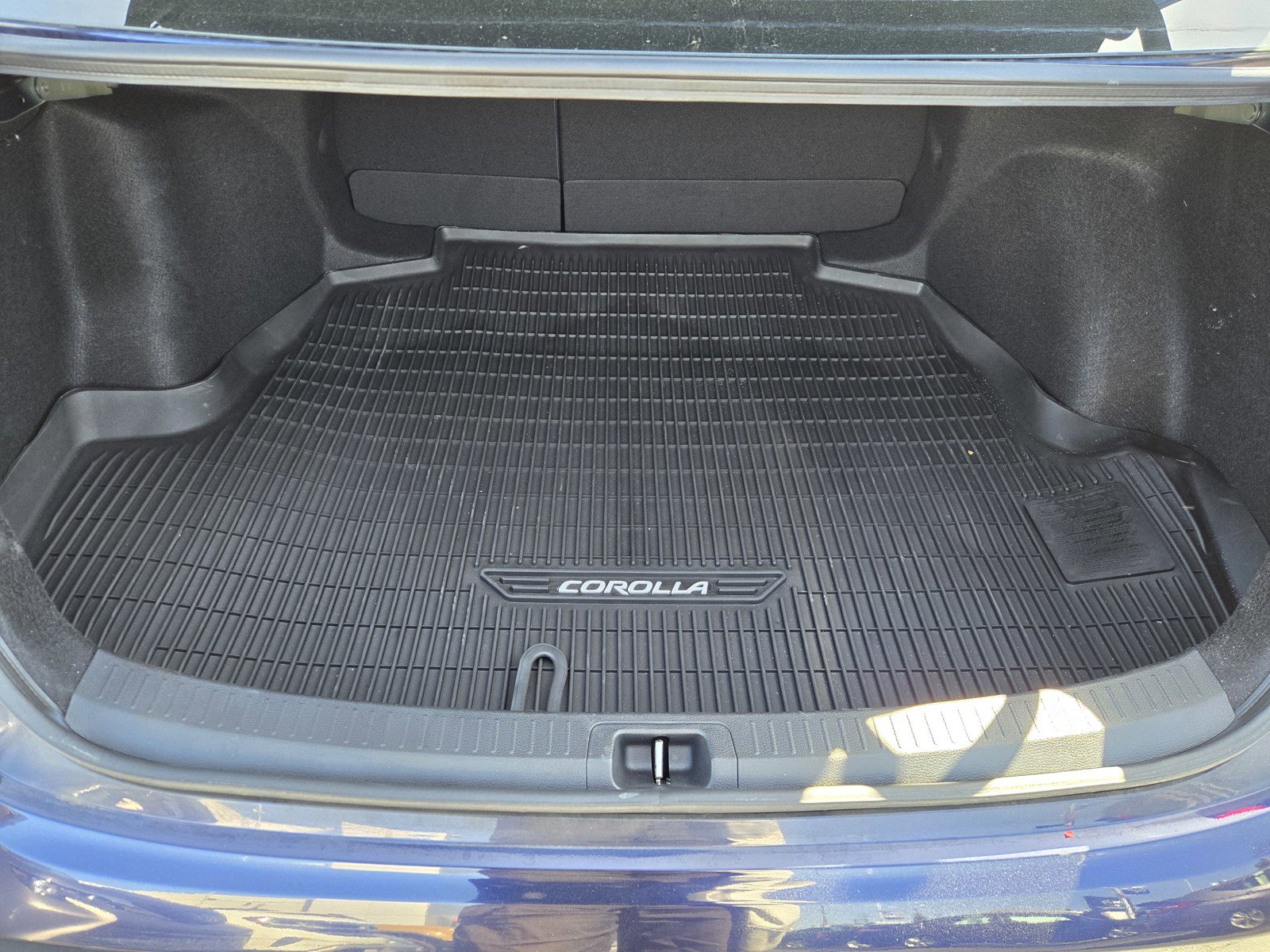 Used 2020 Toyota Corolla LE image 27