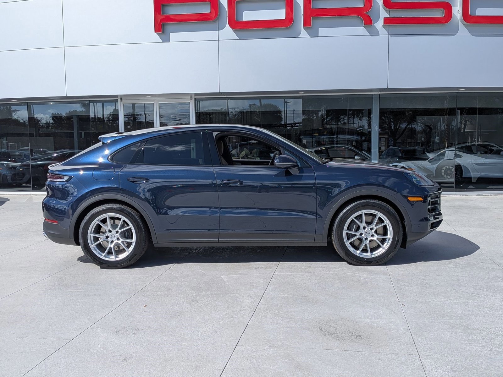 New 2026 Porsche Cayenne Coupe image 8