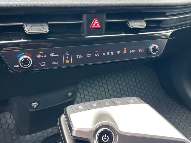 Certified 2022 Kia EV6 Wind w/ Wind Technology Package image 22