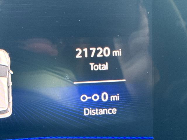 Used 2024 Volkswagen Tiguan SE R-Line image 16