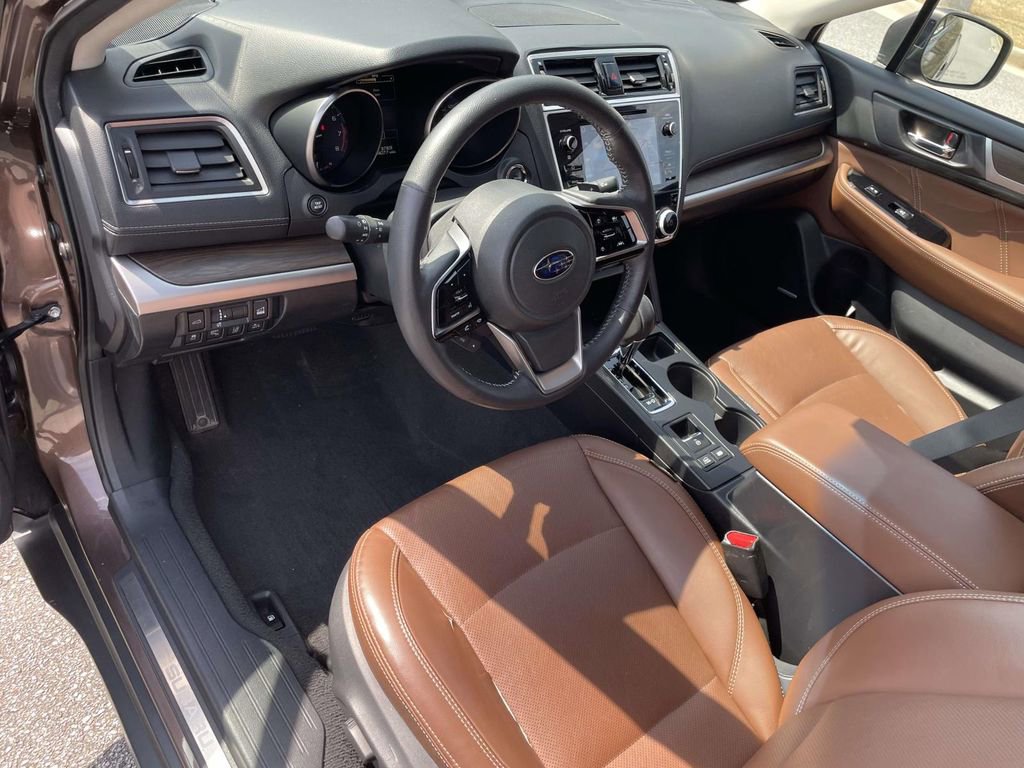 Used 2019 Subaru Outback 3.6R Touring w/ Popular Package #3A image 10
