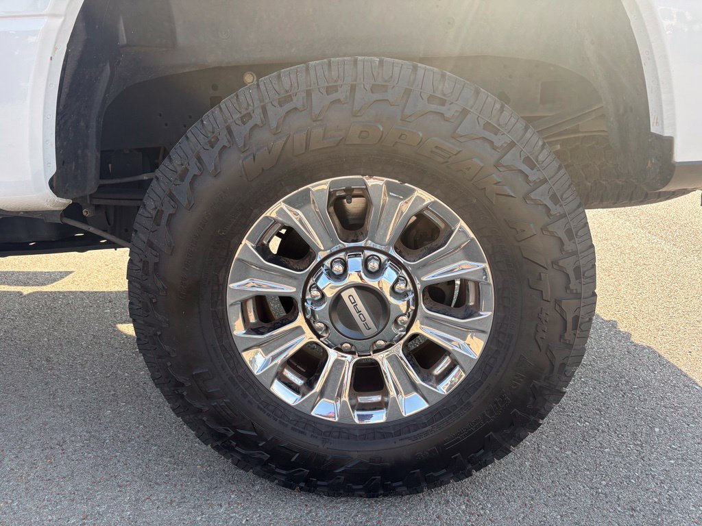 Used 2019 Ford F250 XLT w/ XLT Premium Package AWD/4WD image 9