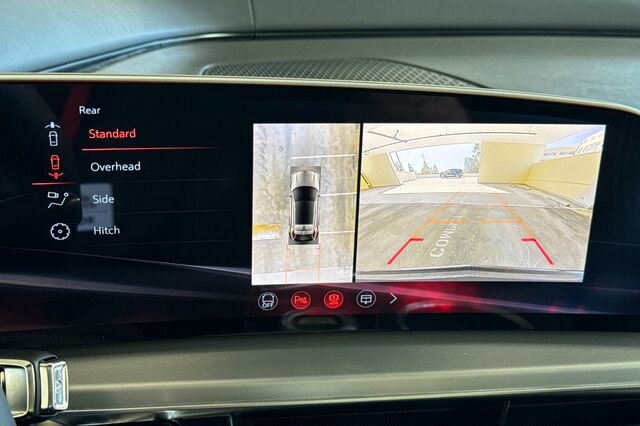 New 2026 Cadillac Lyriq V image 20