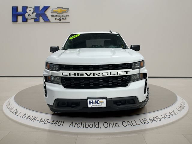 Used 2022 Chevrolet Silverado 1500 Custom w/ LPO, Dark Essentials Package AWD/4WD image 2