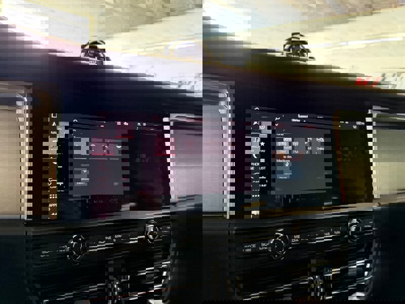 Used 2020 Porsche Macan Turbo image 44