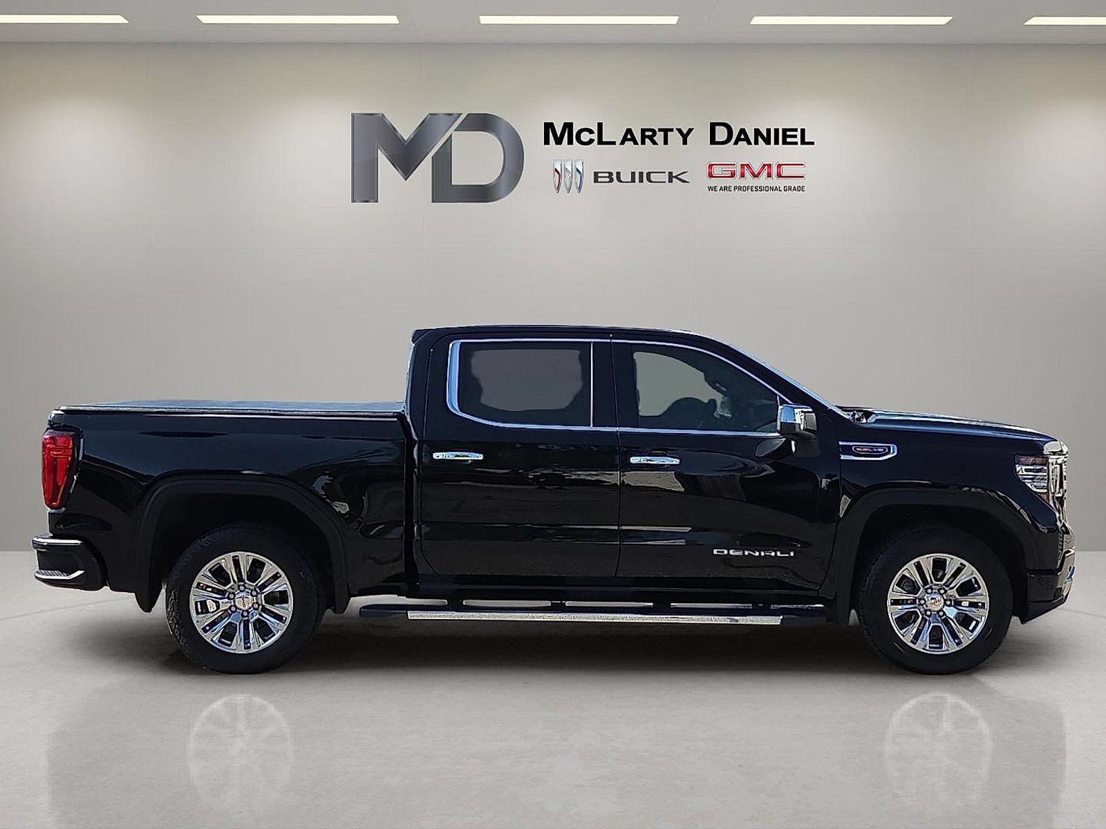 Used 2022 GMC Sierra 1500 Denali AWD/4WD image 15