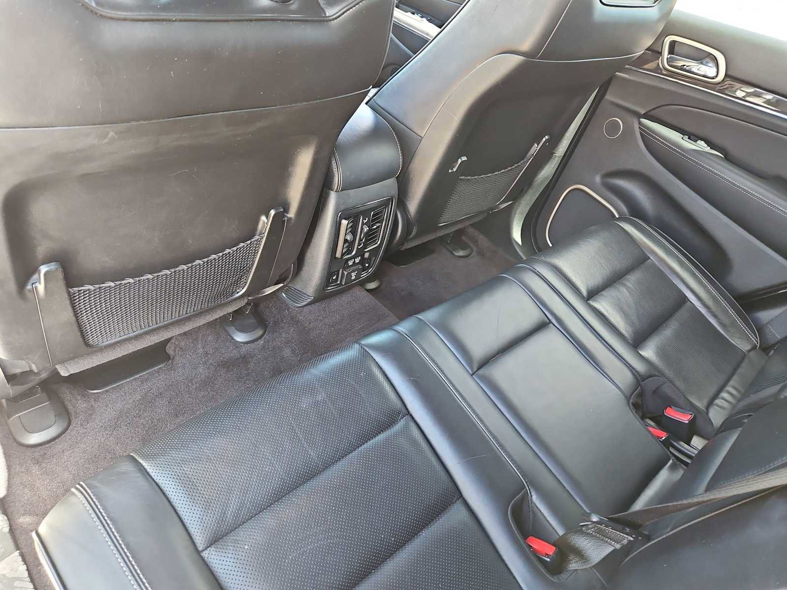 Used 2017 Jeep Grand Cherokee Overland w/ Jeep Active Safety Group RWD image 19