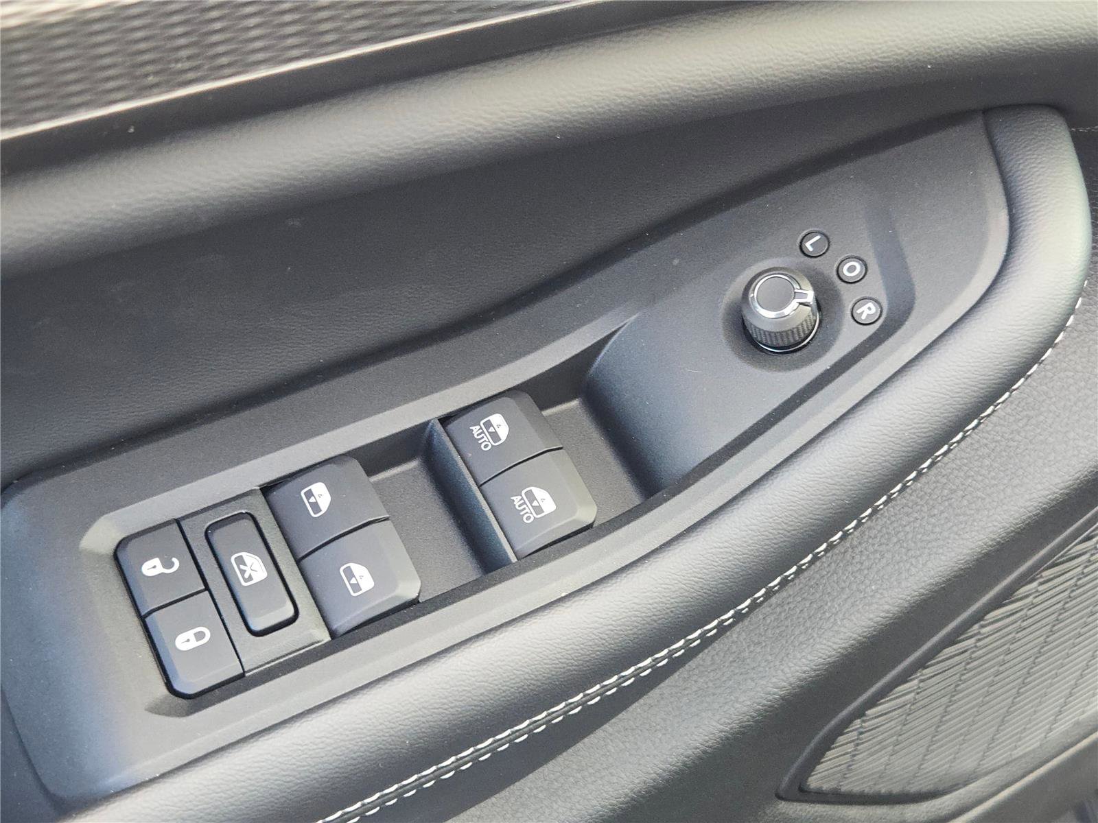 New 2025 Jeep Grand Cherokee L Laredo w/ MOPAR Finishing Package image 23