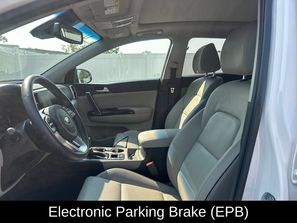 Used 2022 Kia Sportage EX w/ EX Technology Package FWD image 12