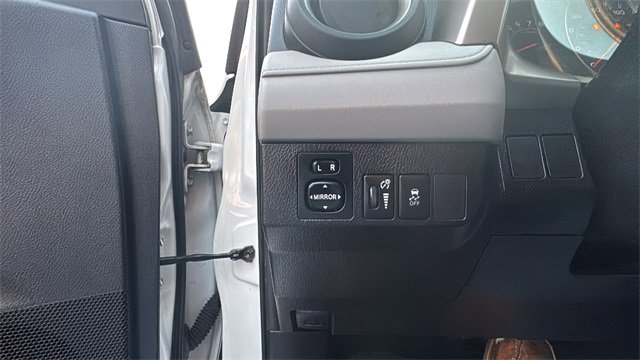 Used 2013 Toyota RAV4 LE image 12