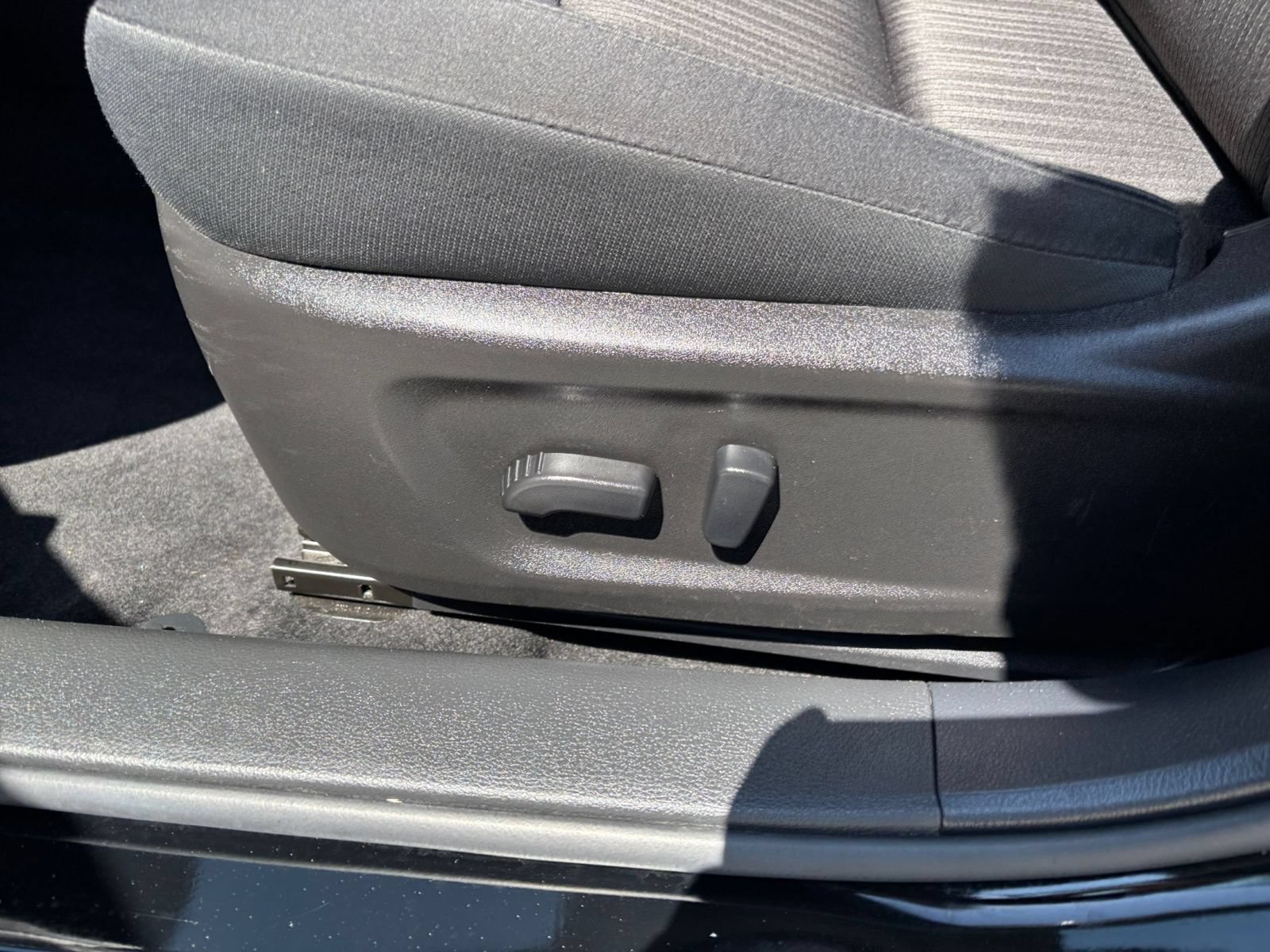 Used 2025 Nissan Altima 2.5 SV FWD image 21