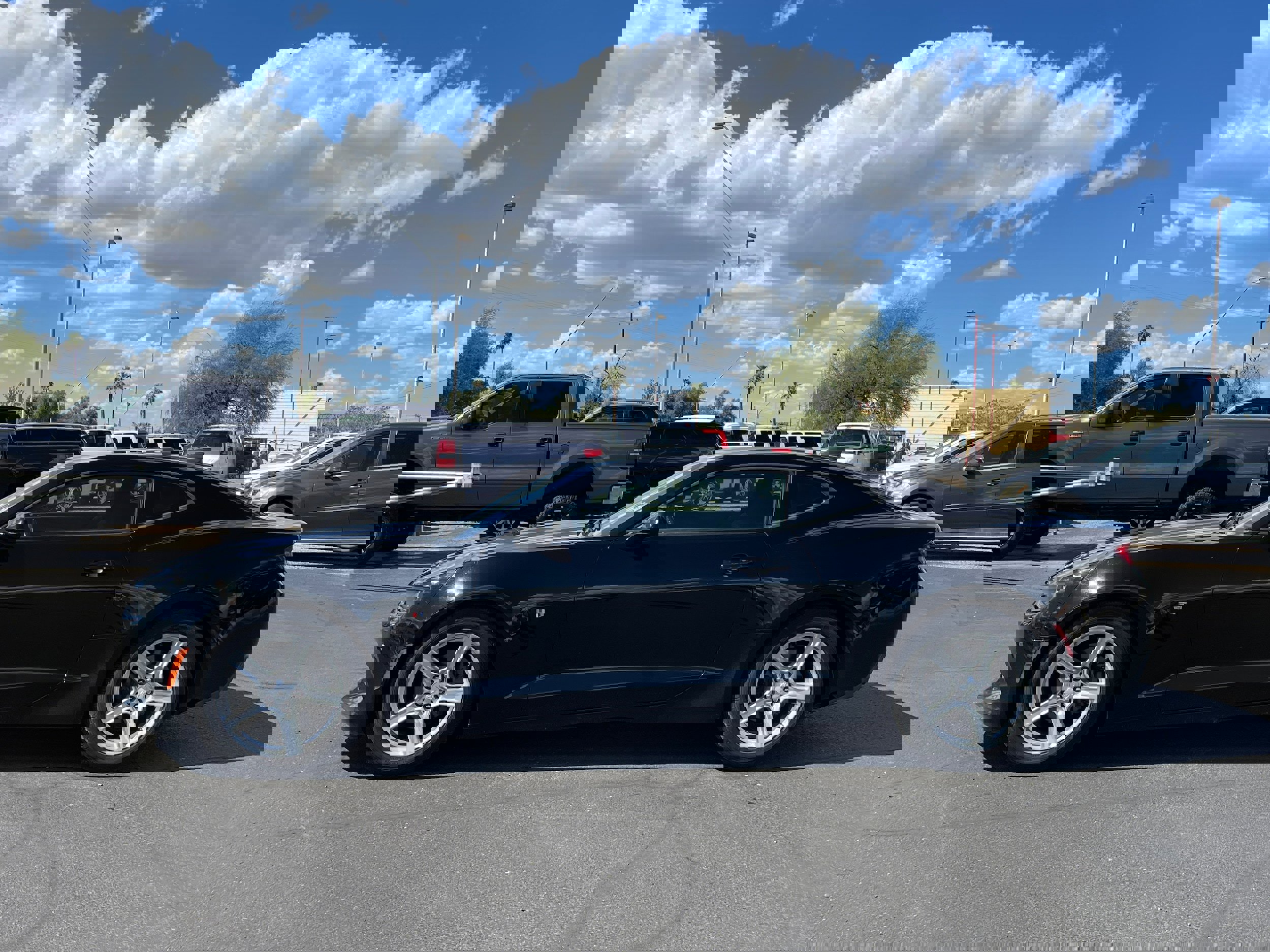 Used 2016 Chevrolet Camaro LT image 2