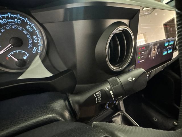 Used 2019 Toyota Tacoma TRD Off-Road w/ Technology Package AWD/4WD image 37