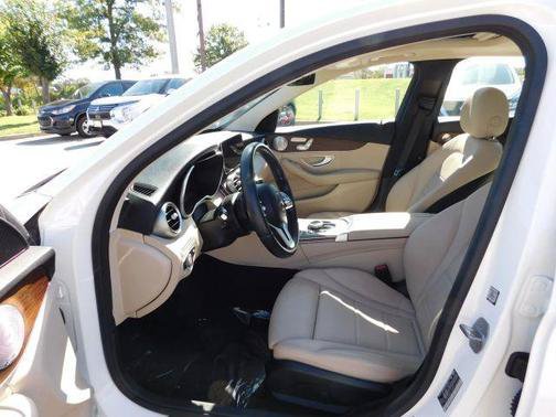 Used 2021 Mercedes-Benz C 300 4MATIC Sedan w/ Premium Package image 19