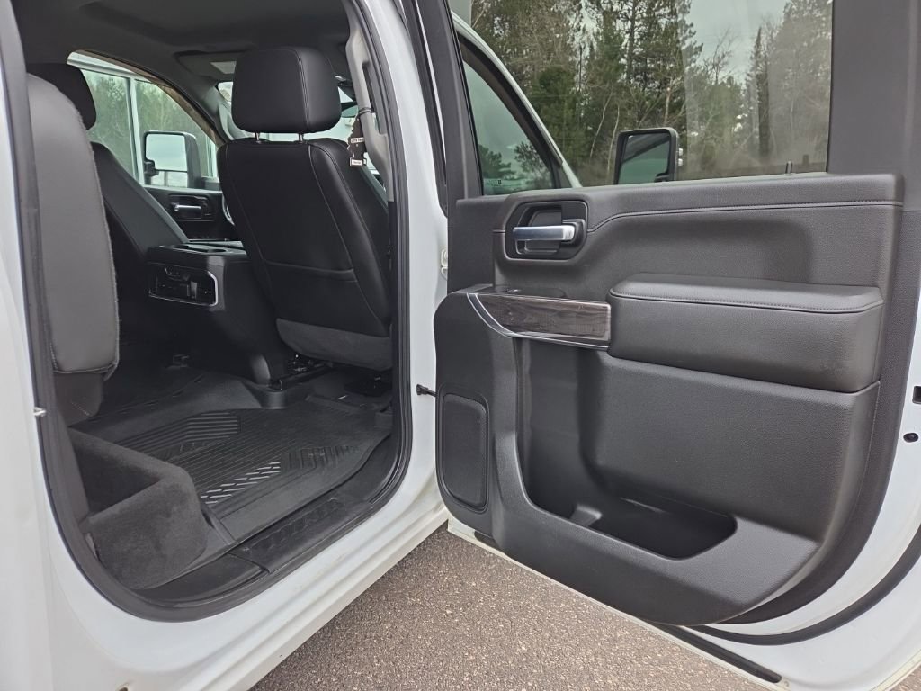 Used 2020 Chevrolet Silverado 2500 LTZ w/ LTZ Premium Package AWD/4WD image 34