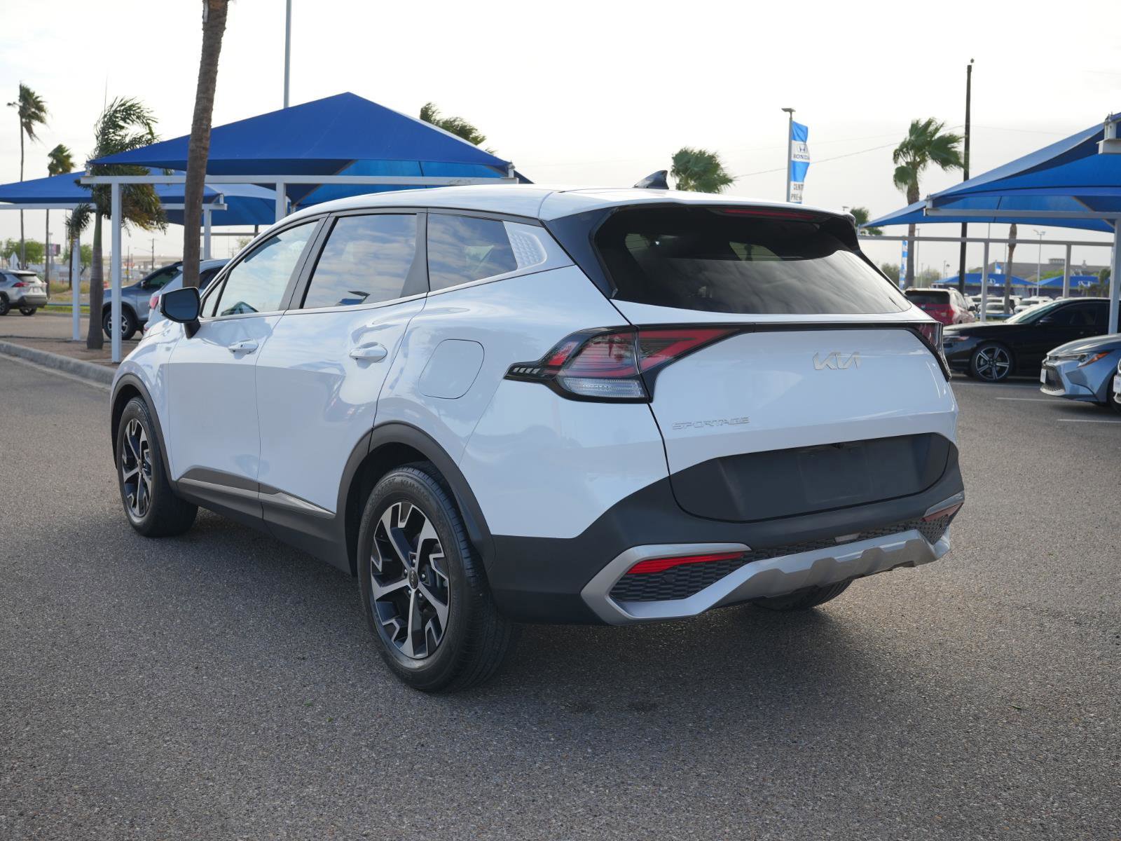 Used 2023 Kia Sportage EX image 8