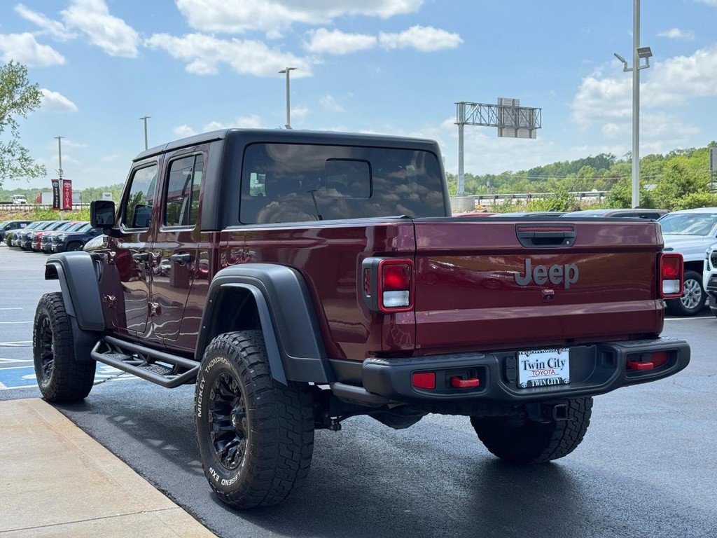 Used 2021 Jeep Gladiator Rubicon AWD/4WD image 6