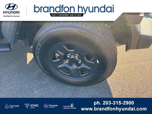 Used 2023 Jeep Wrangler Sport image 25