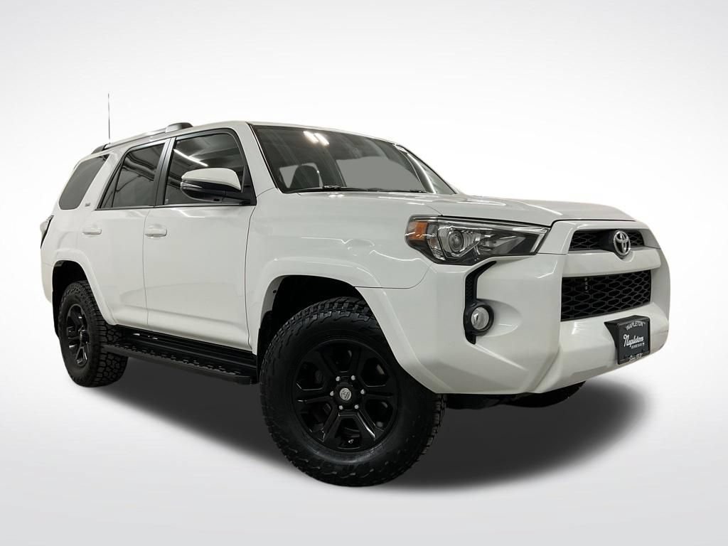 Used 2019 Toyota 4Runner SR5 Premium AWD/4WD image 4