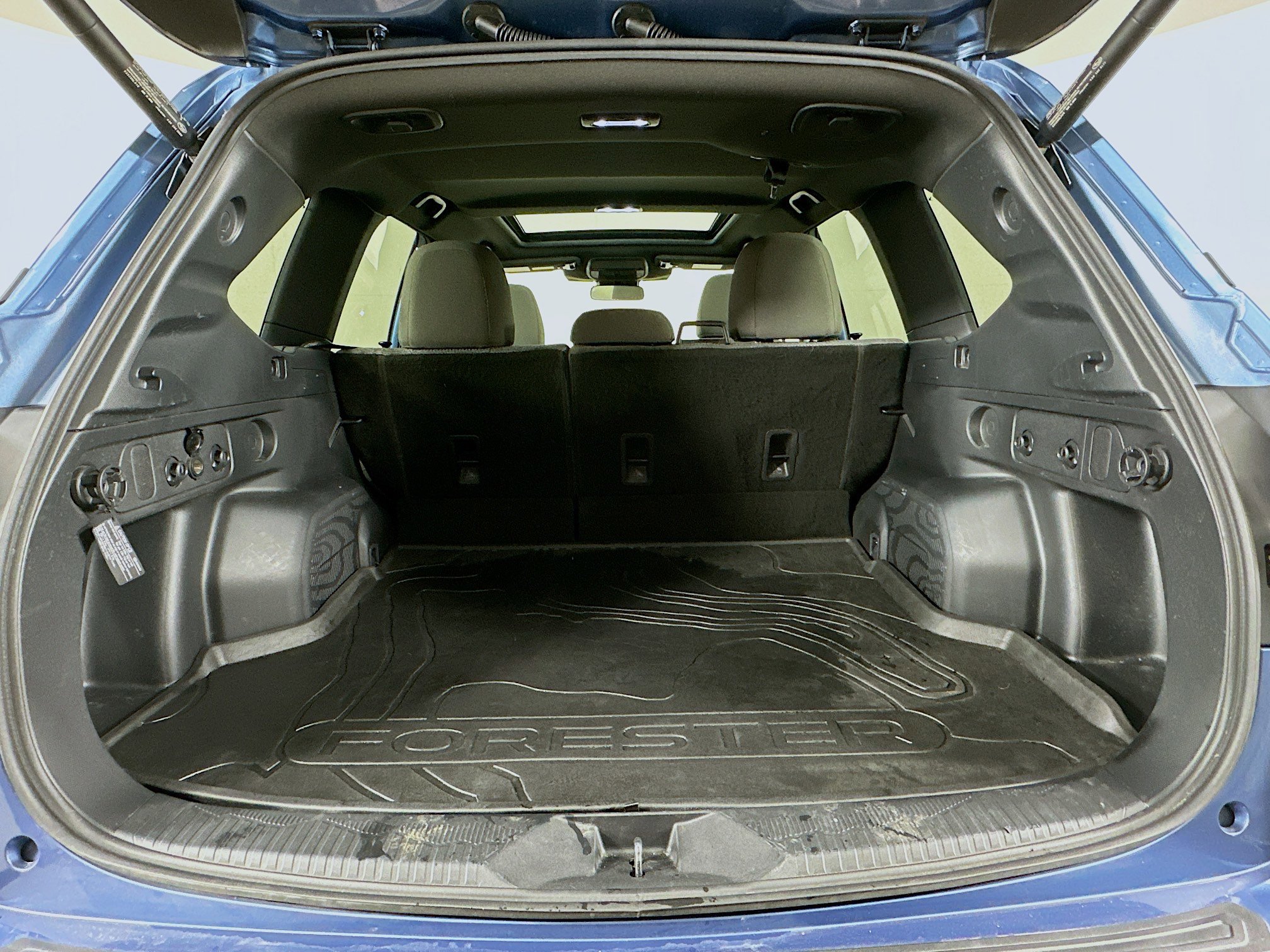 Used 2025 Subaru Forester Premium image 29