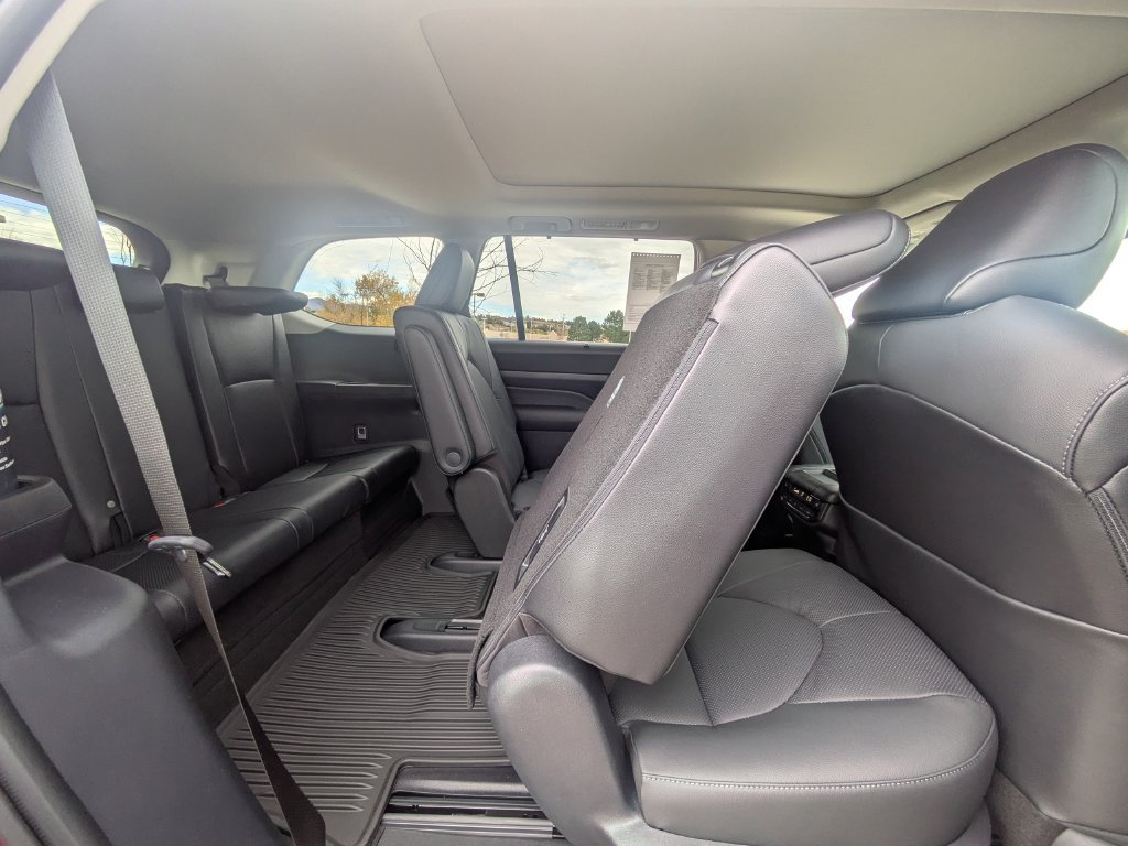 Used 2026 Toyota Grand Highlander AWD image 28