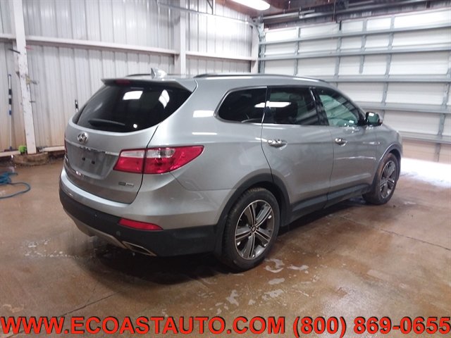 Used 2015 Hyundai Santa Fe GLS w/ Option Group 03 AWD/4WD image 2