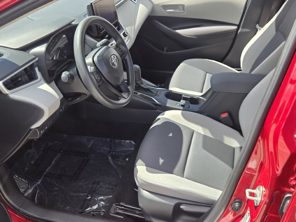 Used 2024 Toyota Corolla LE FWD image 11