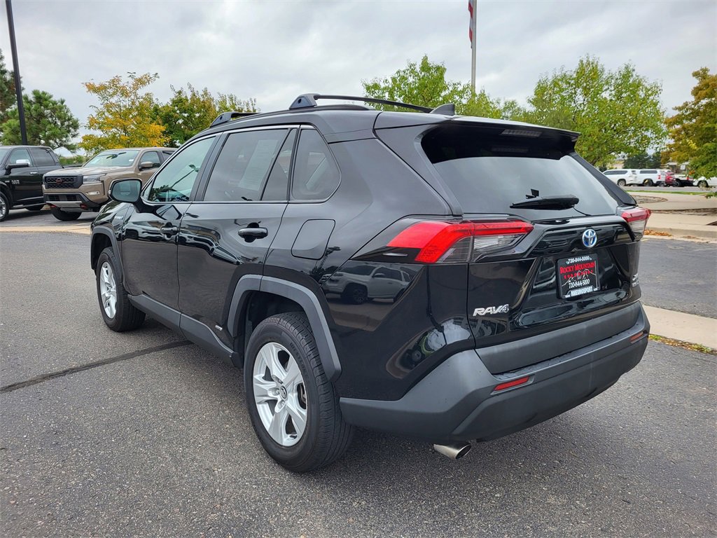 Used 2020 Toyota RAV4 XLE image 6