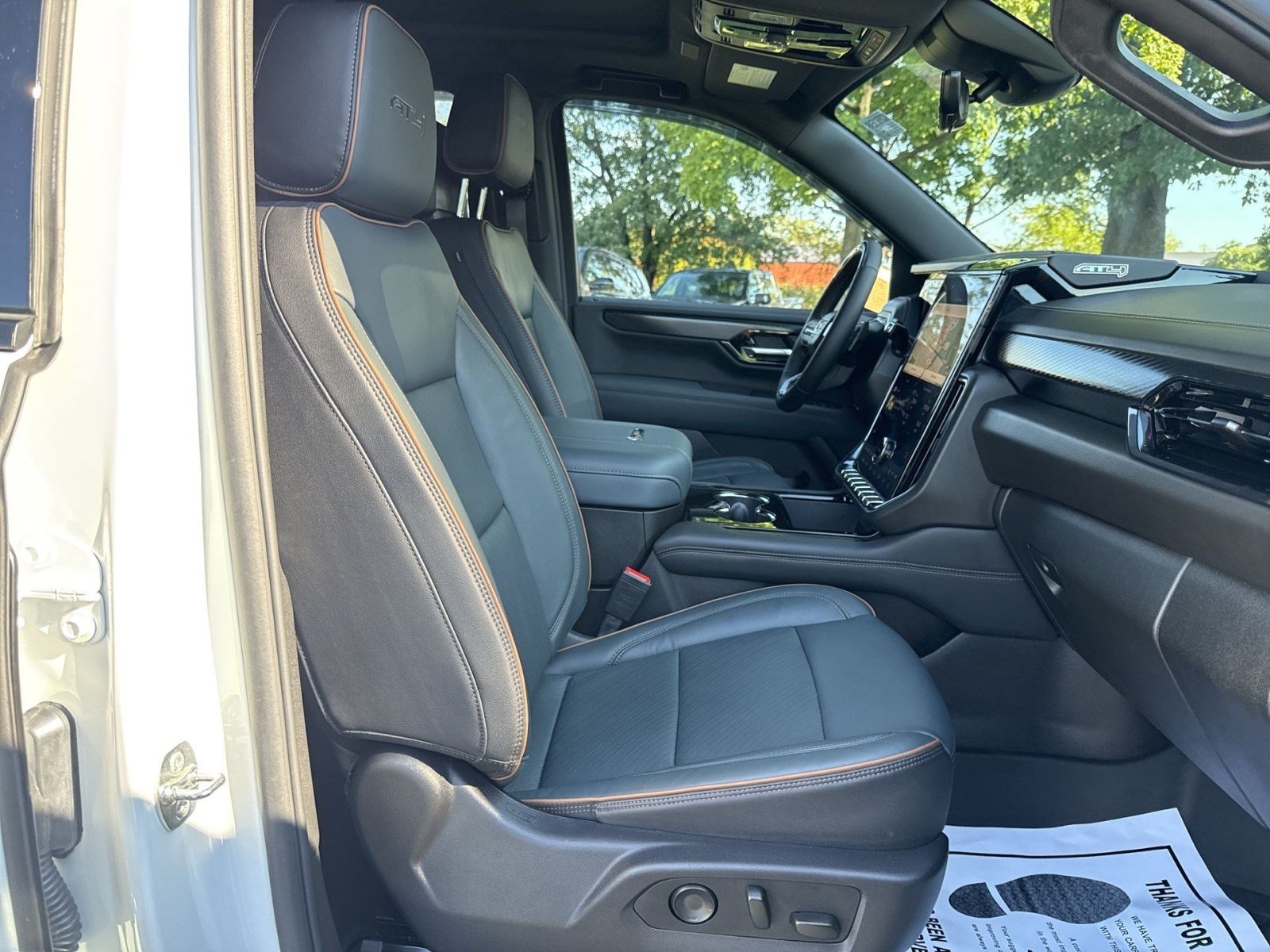 Used 2026 GMC Yukon AT4 w/ AT4 Premium Plus Package AWD/4WD image 27