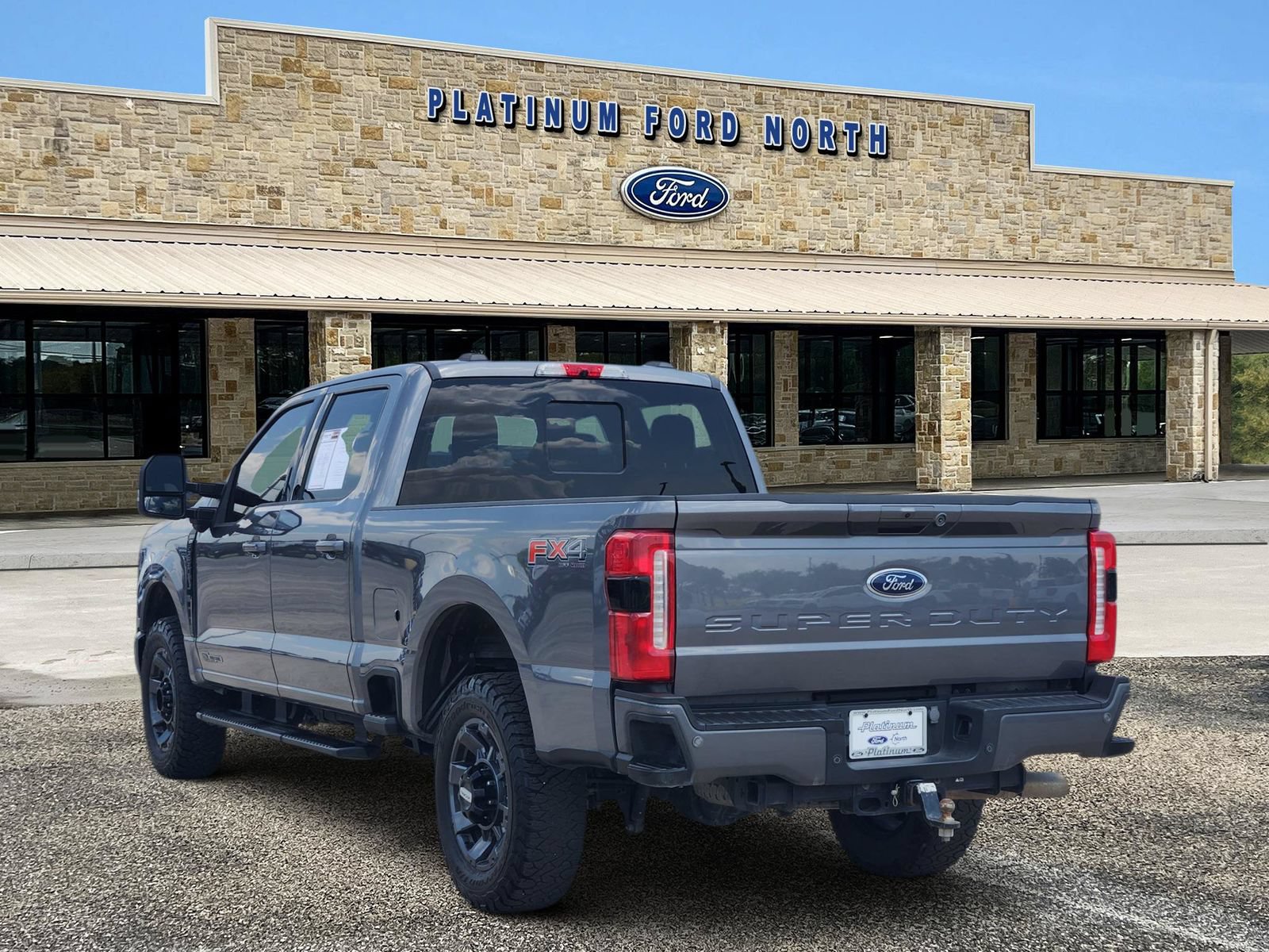 Used 2023 Ford F250 Lariat w/ Lariat Ultimate Package AWD/4WD image 4