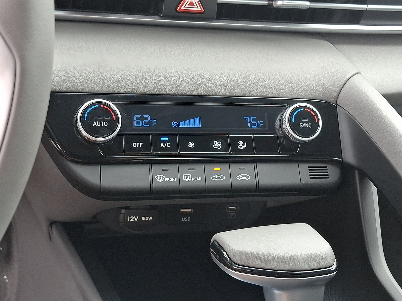 Used 2026 Hyundai Elantra Sport FWD image 15