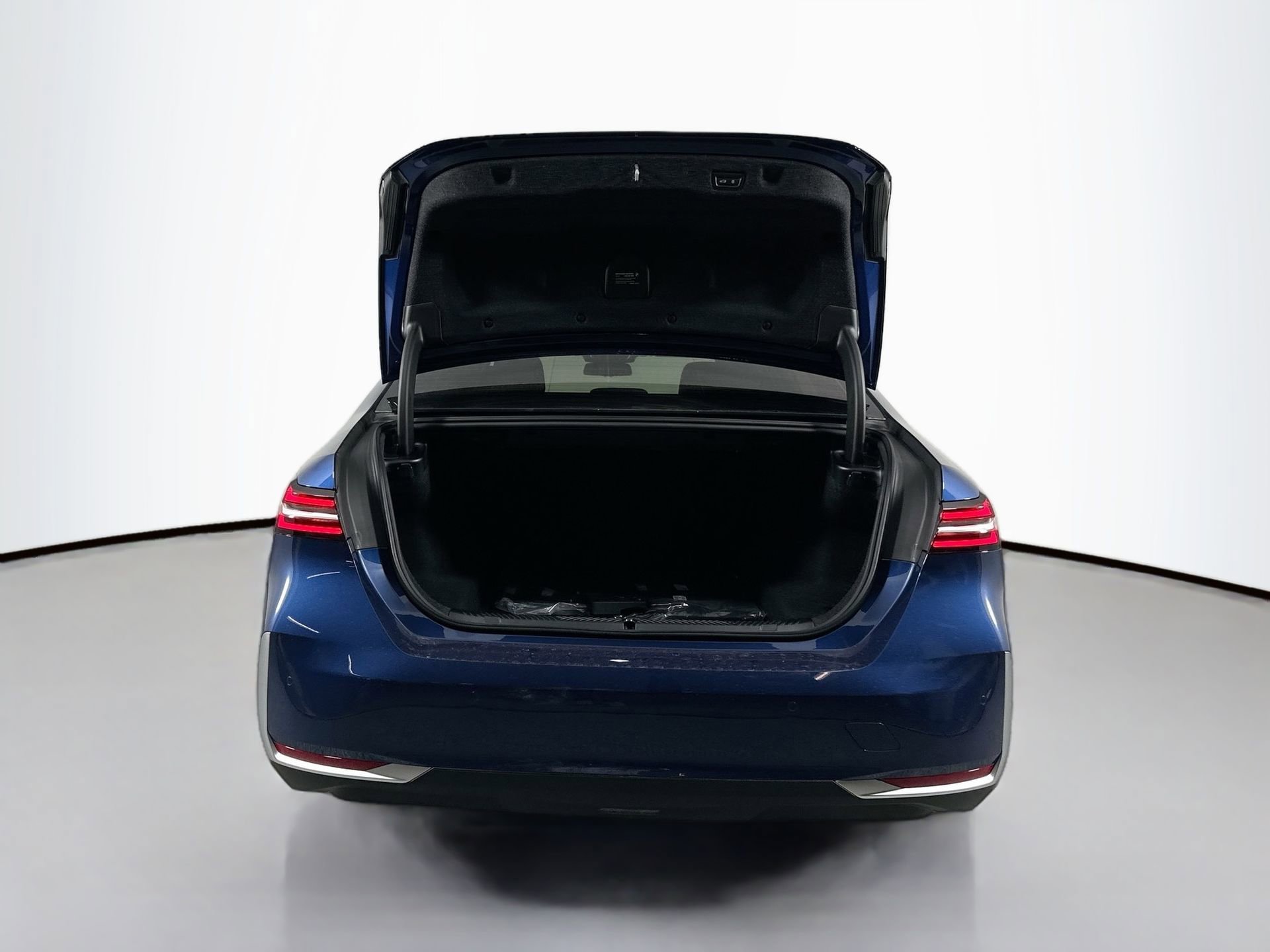 Used 2025 BMW 530i image 23