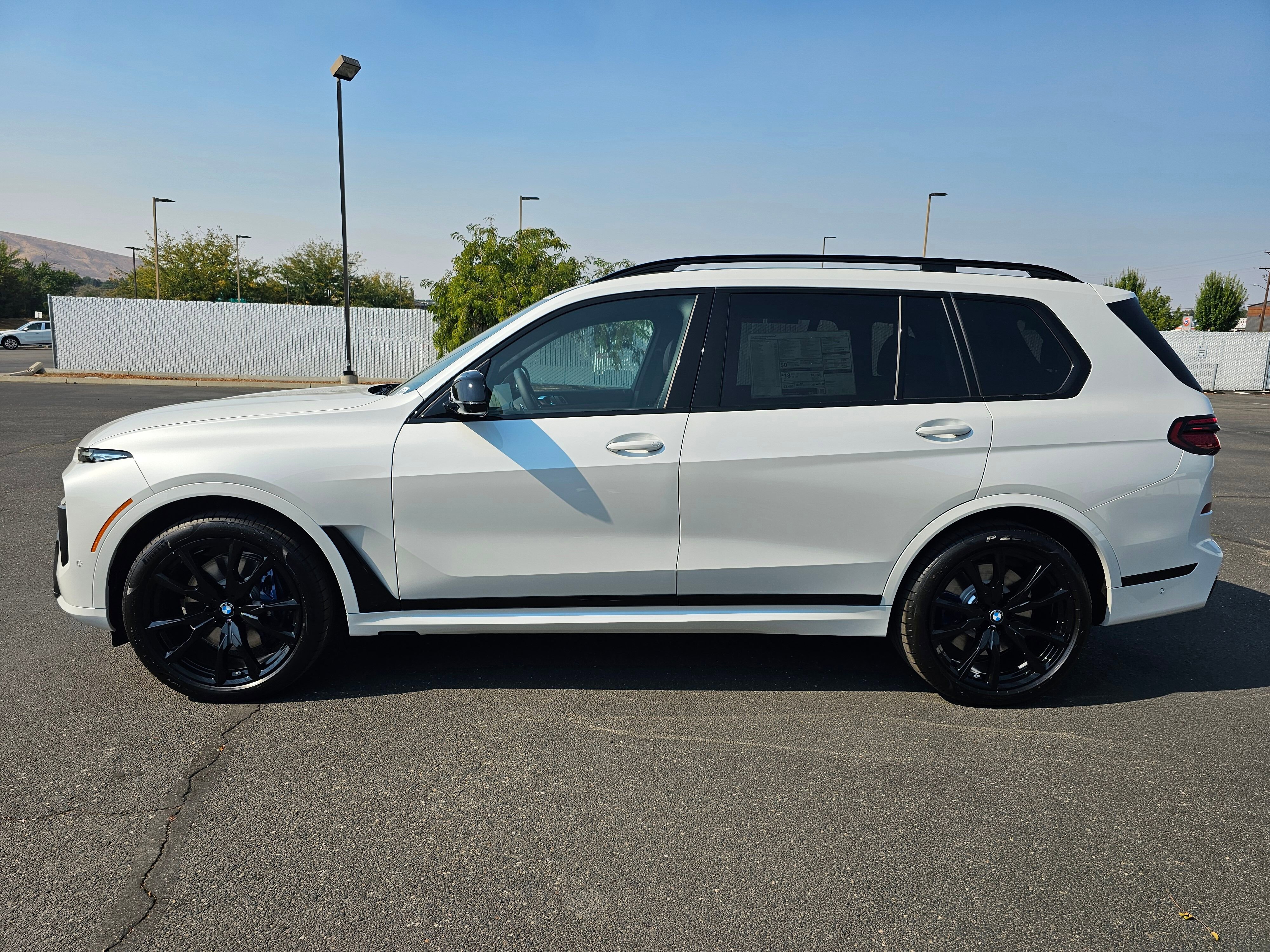 New 2026 BMW X7 M60i image 3