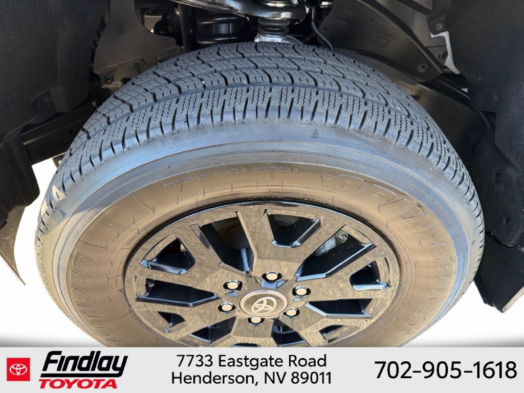 Used 2025 Toyota Tacoma SR5 AWD/4WD image 33