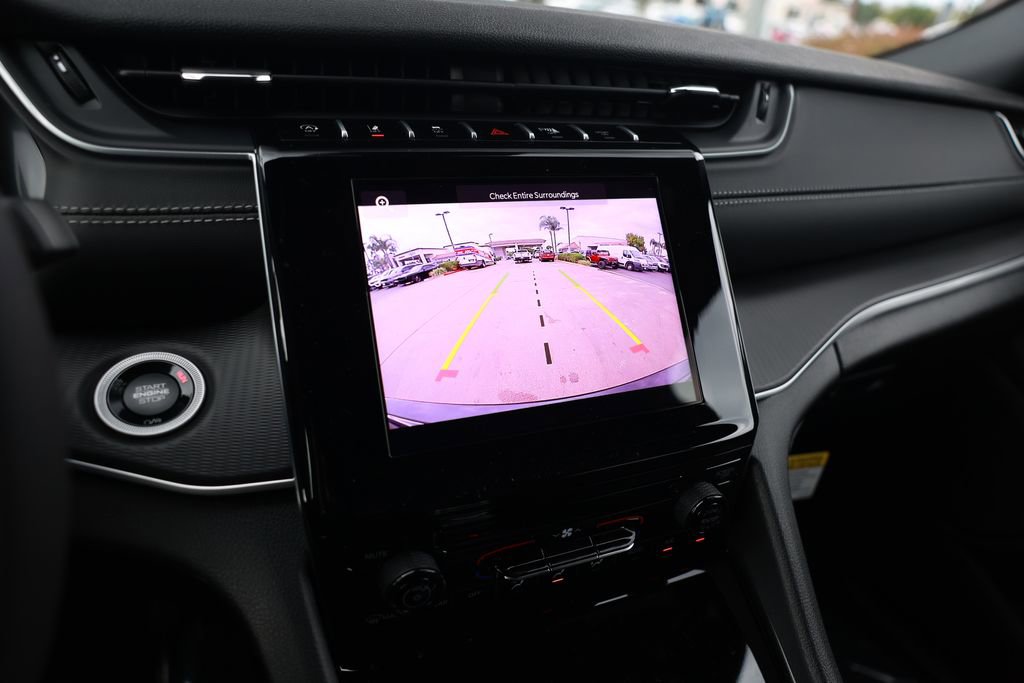 New 2025 Jeep Grand Cherokee Laredo image 19