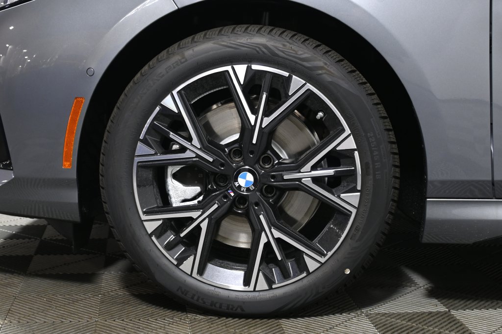 Used 2026 BMW 228i xDrive w/ Technology Package AWD/4WD image 12