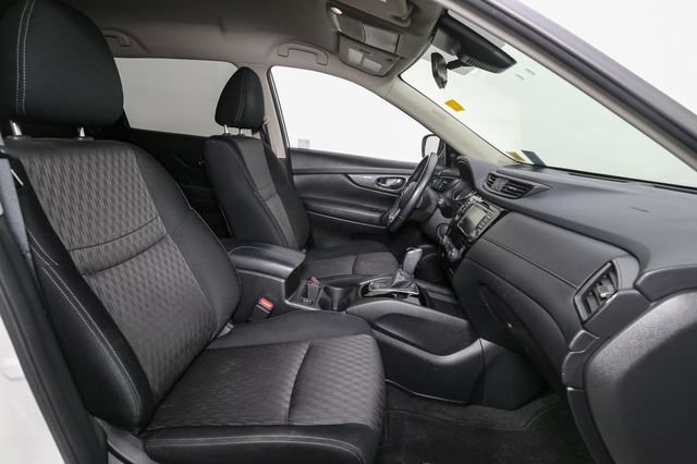 Used 2020 Nissan Rogue SV AWD/4WD image 17