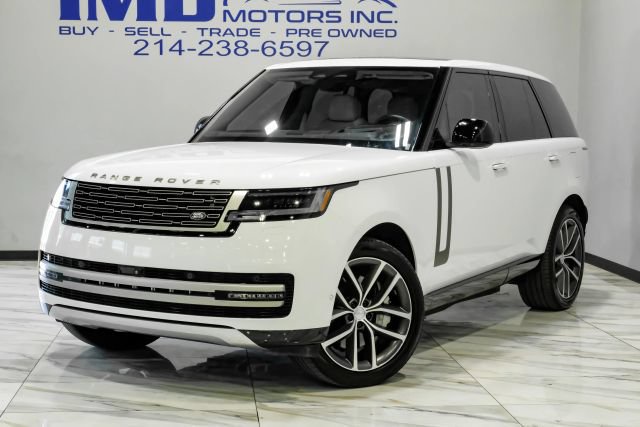 Used 2025 Land Rover Range Rover SE AWD/4WD image 2