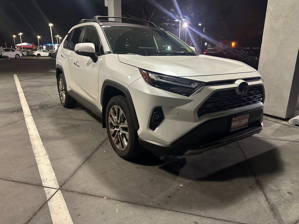 Used 2025 Toyota RAV4 Limited image 1