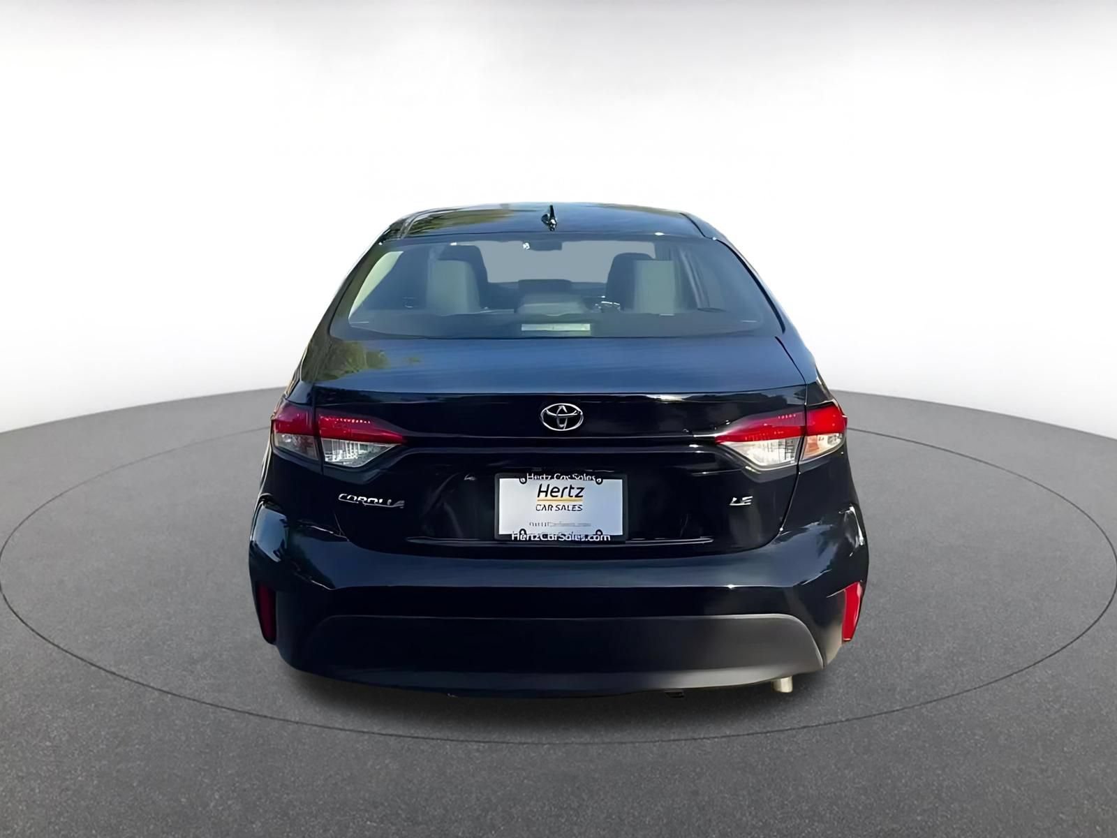 Used 2025 Toyota Corolla LE FWD image 10