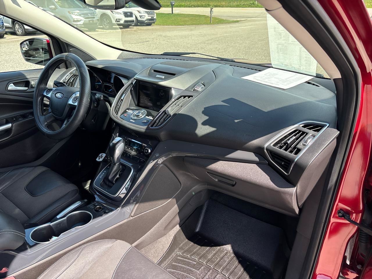 Used 2013 Ford Escape Titanium w/ Class II Trailer Tow Pkg AWD/4WD image 23