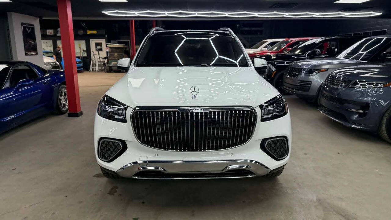 Used 2026 Mercedes-Benz Maybach GLS 600 4MATIC image 2