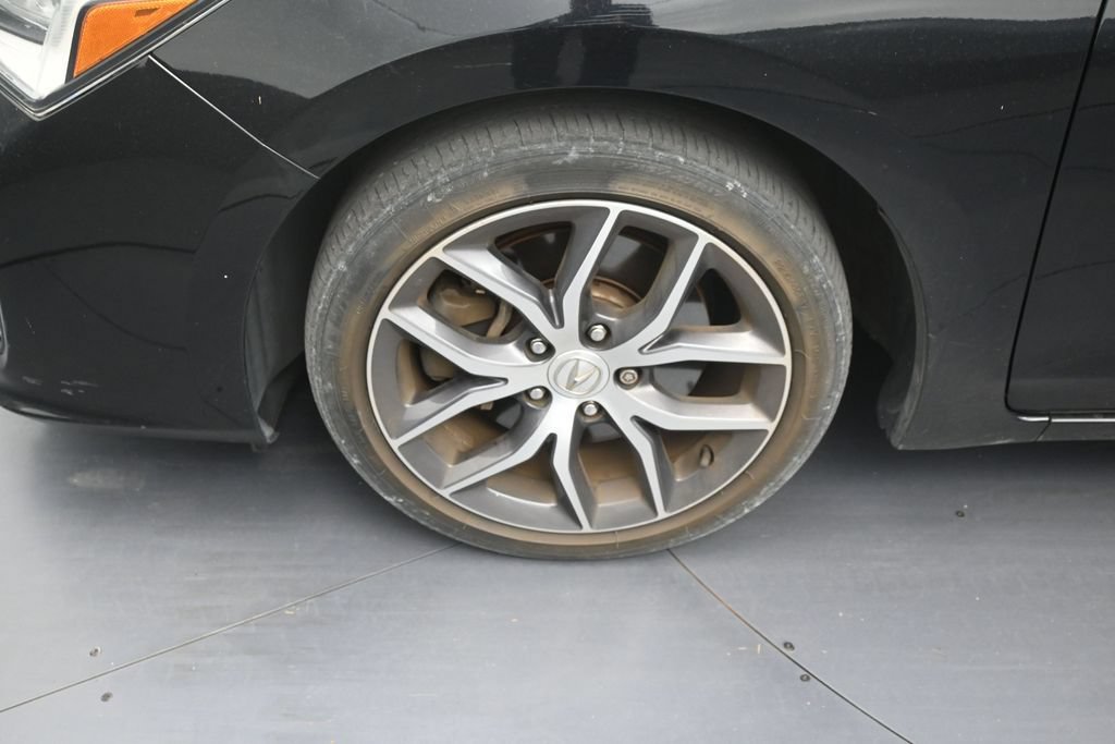 Used 2019 Acura ILX FWD image 9