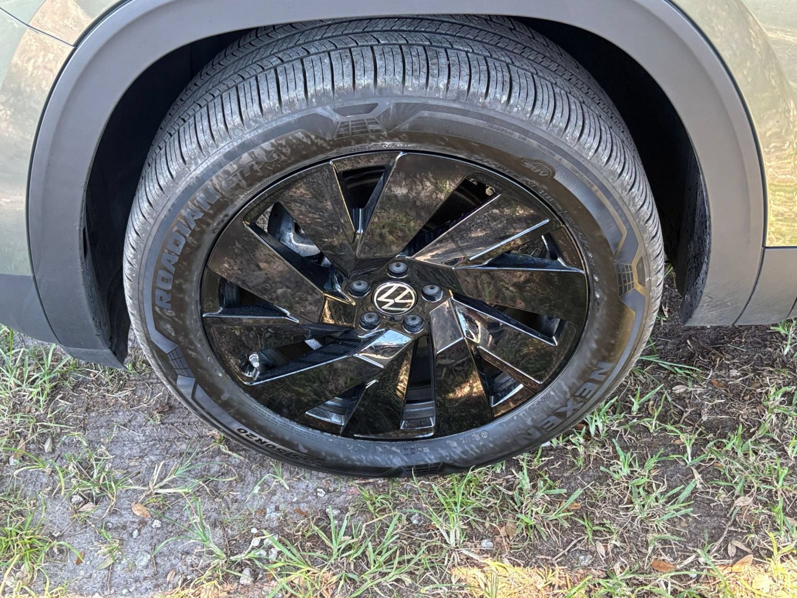 Used 2026 Volkswagen Atlas SE FWD image 33