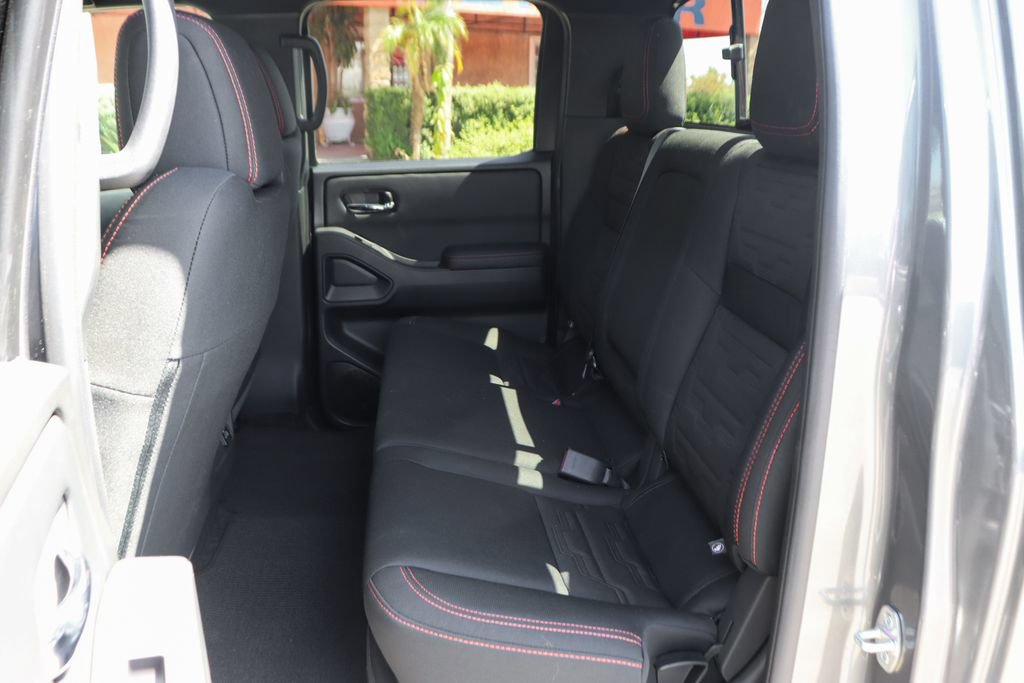 Used 2025 Nissan Frontier PRO-4X w/ Pro Convenience Package AWD/4WD image 37