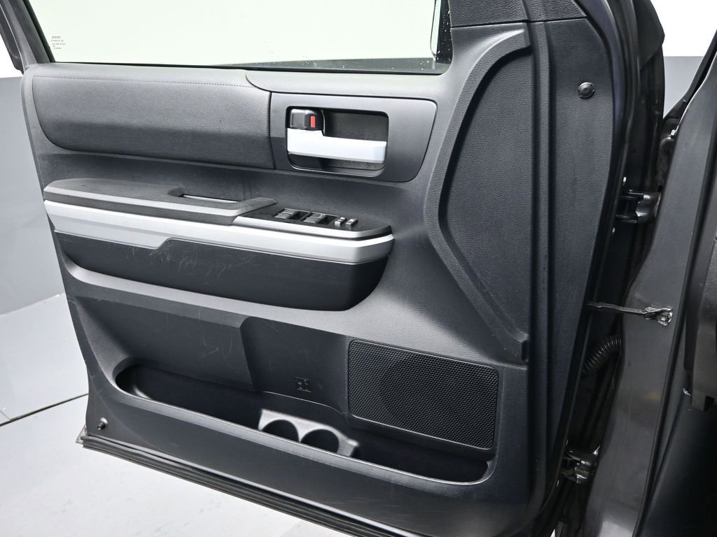 Used 2014 Toyota Tundra SR5 w/ SR5 Upgrade Package image 14