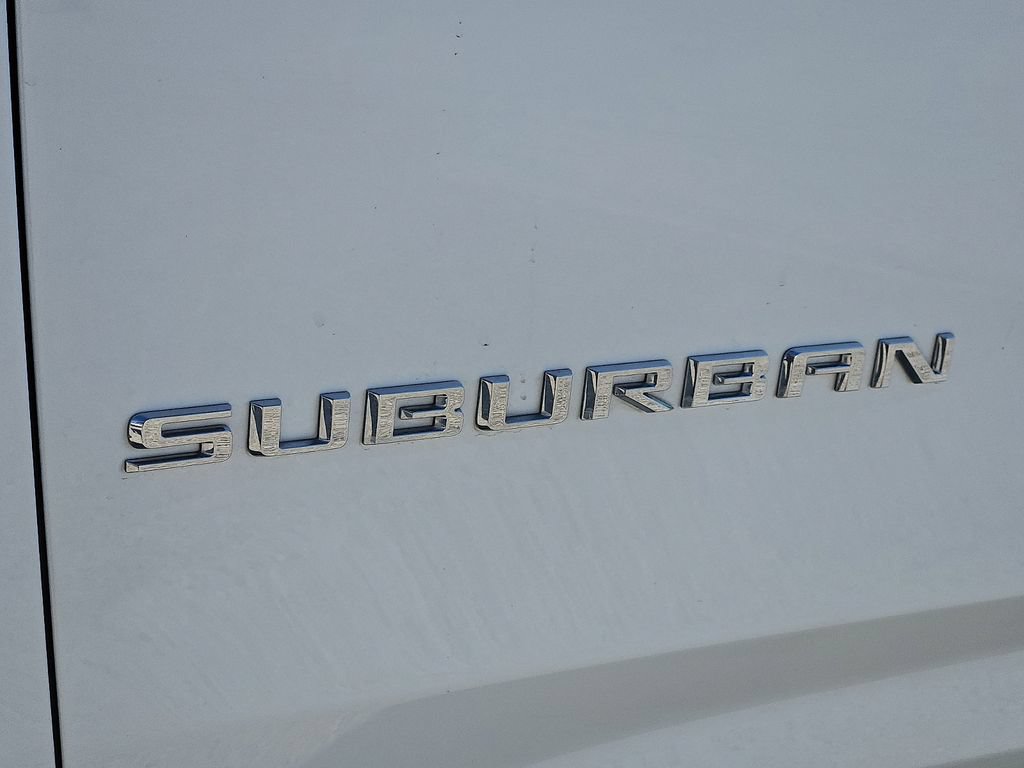 Used 2024 Chevrolet Suburban Premier w/ Premium Package AWD/4WD image 10