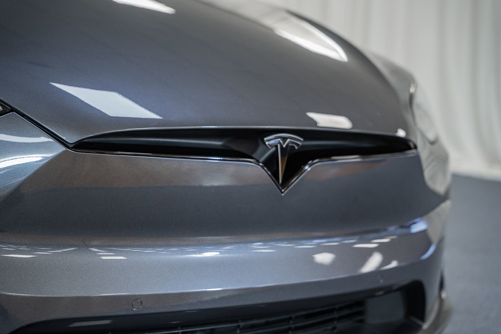 Used 2022 Tesla Model X image 13